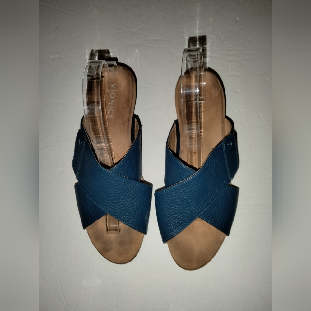 Vionic (Sz 9.5) Blue & Tan Adjustable Crisscross Strap Leticia Open Toe Sandals - Picture 8 of 14